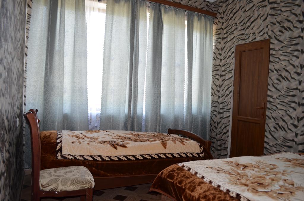 Saro B&B And Safari Tours Tatev Eksteriør billede