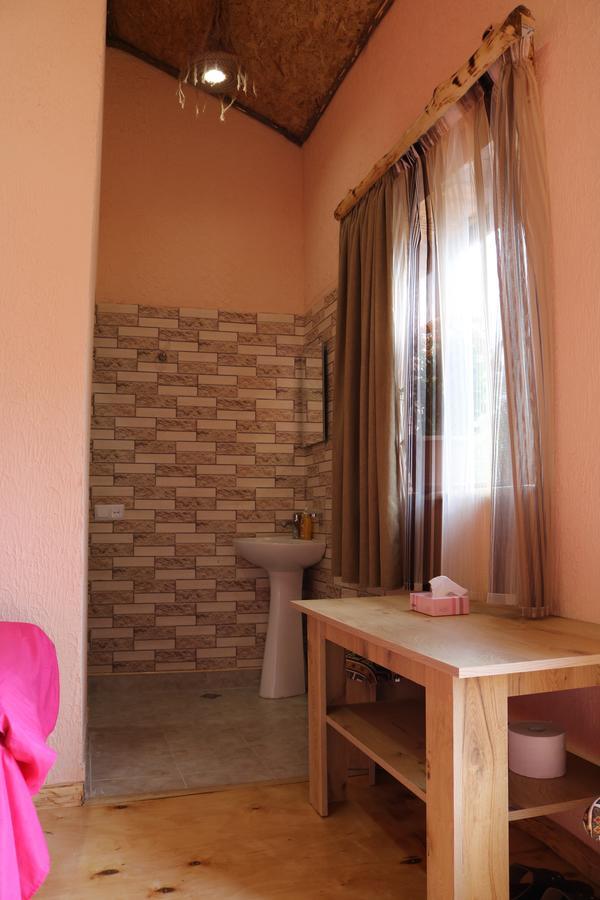 Saro B&B And Safari Tours Tatev Eksteriør billede